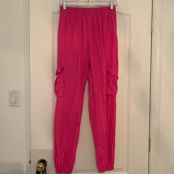 Bright pink windbreaker trackpants - cargo style - Picture 2 of 8